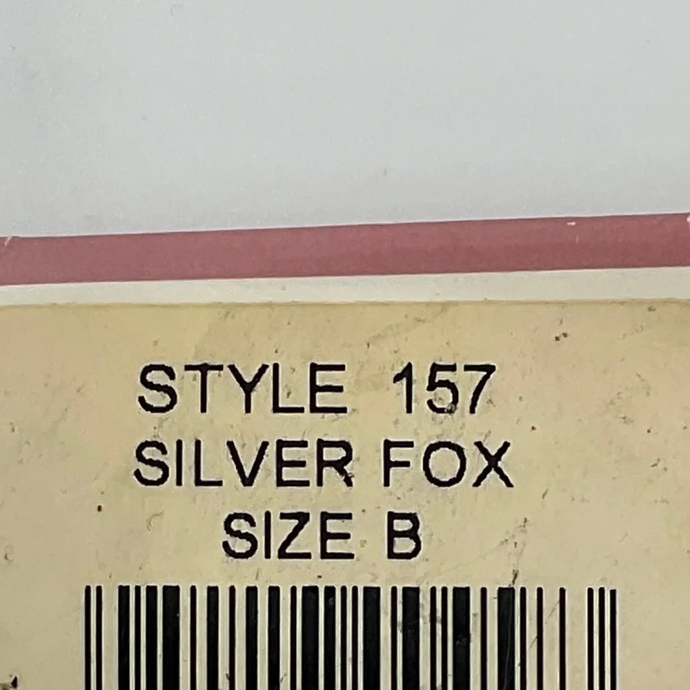 Givenchy NWT Vintage 1996 Body Gleamers Shimmery Sheer Pantyhose Silver Fox 157